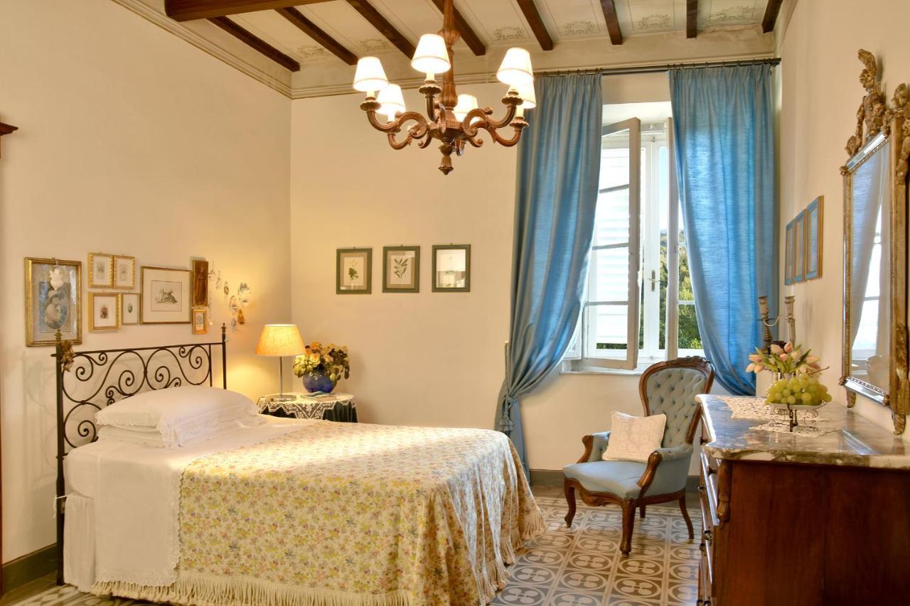 Villa Carlotta Con Piscina Лари Экстерьер фото