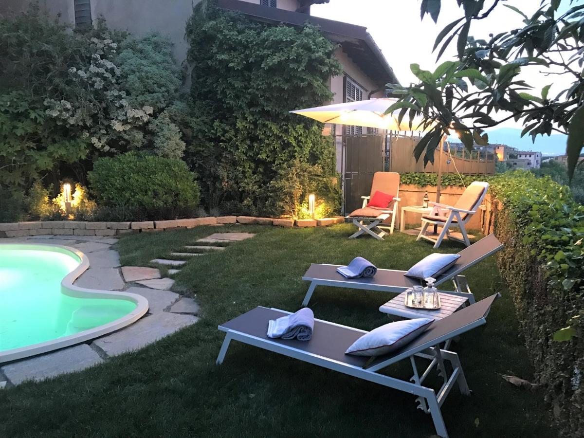 Villa Carlotta Con Piscina Лари Экстерьер фото