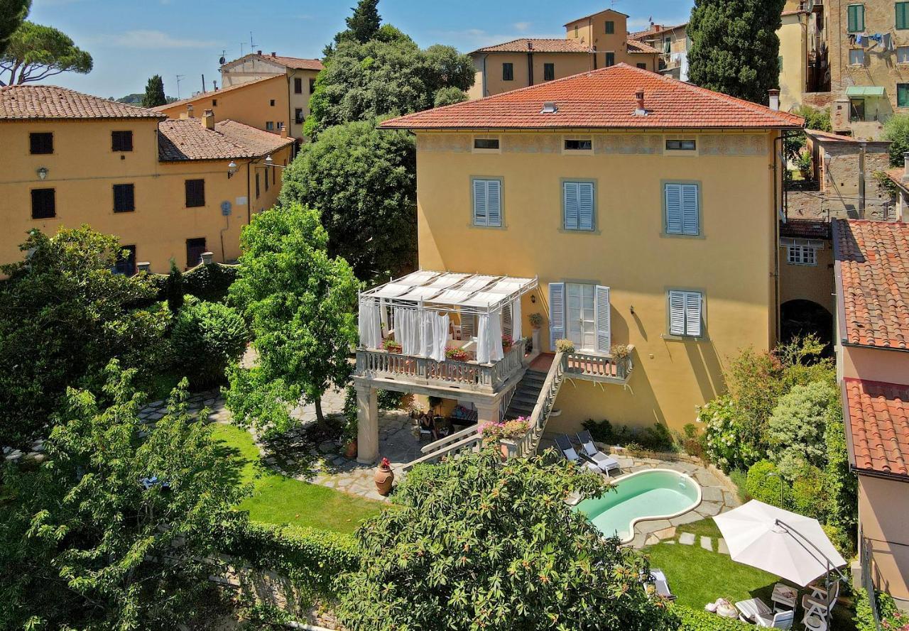 Villa Carlotta Con Piscina Лари Экстерьер фото
